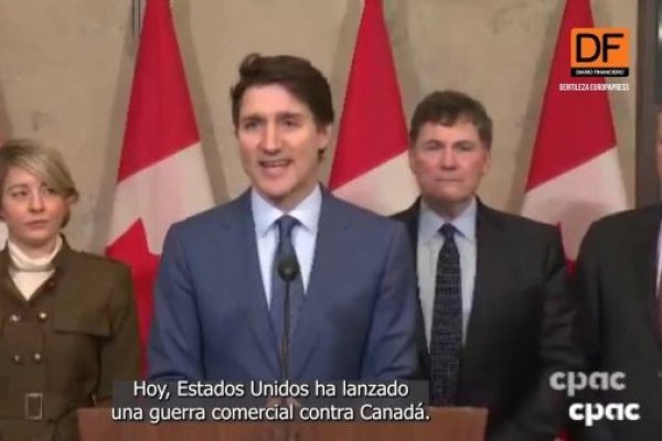 <p>Ahora en DF | Canadá anuncia aranceles a las importaciones de EEUU en respuesta a la "guerra comercial" desatada por Trump</p>