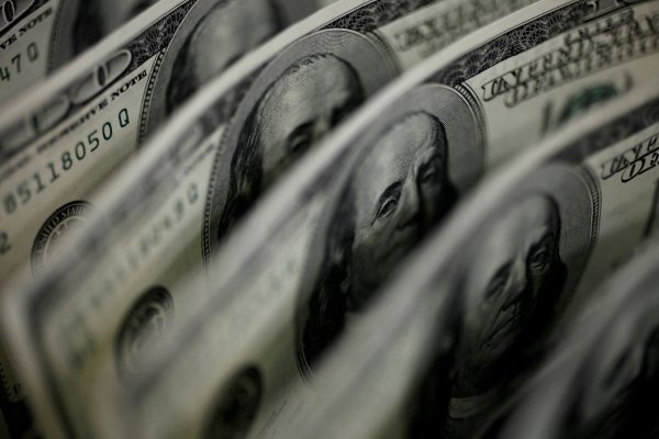 <p>Dólar abre en alza en medio de retroceso en el precio del cobre</p>