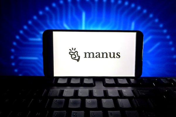 Manus AI, el nuevo agente autónomo chino que sigue a DeepSeek en la carrera por el liderazgo de la IA