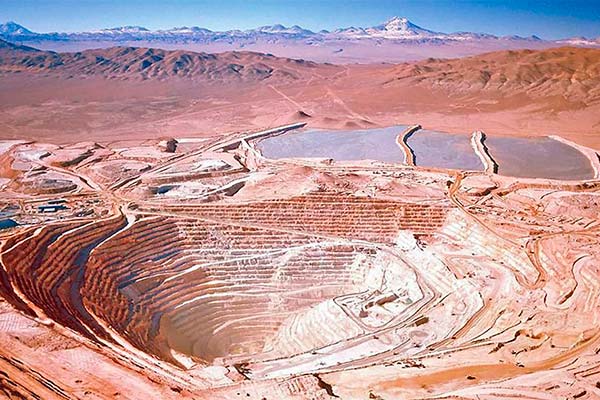 <p>Mina Cerro Colorado de BHP.</p>