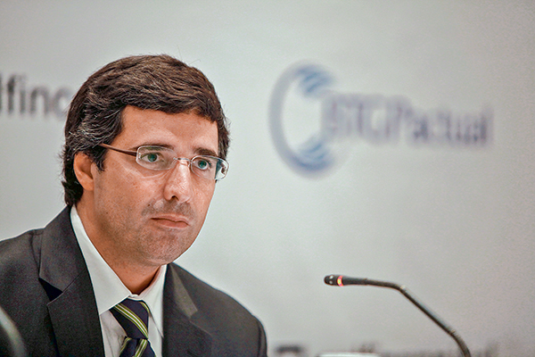 <p>Presidente de BTG Pactual, André Esteves, advierte que la guerra comercial puede terminar con el mundo multilateral</p>