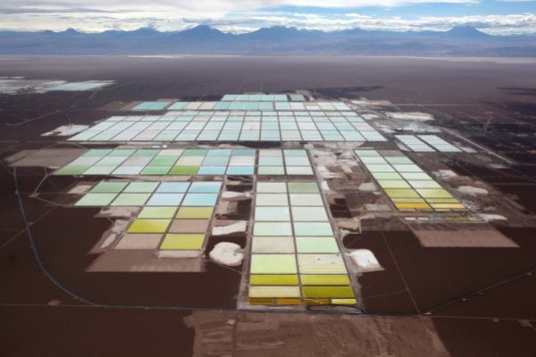 <p>Nuevo paso para Codelco-SQM: Comisión Chilena de Energía Nuclear autoriza aumento en cuota de producción de litio</p>