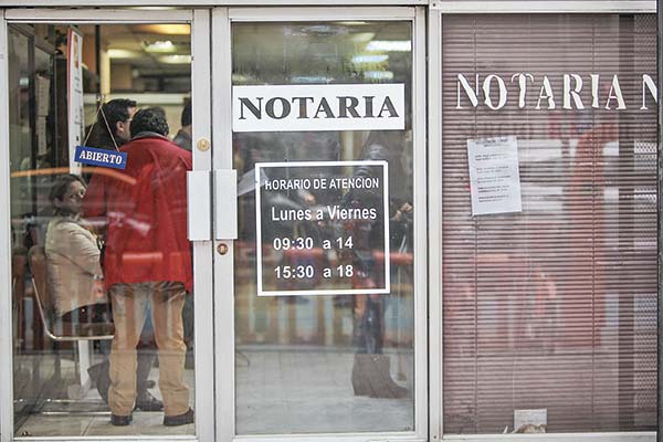 Luz verde a reforma de notarios: comisión mixta resuelve la división del Conservador de Santiago y texto queda listo para trámite final