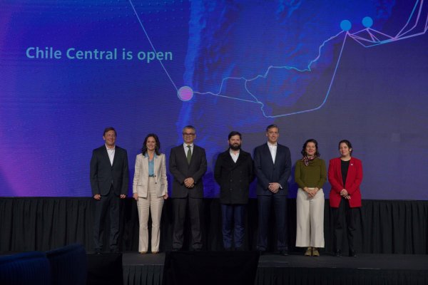 Microsoft abre su primera Región de Datacenters en Chile y se espera que genere 80 mil empleos