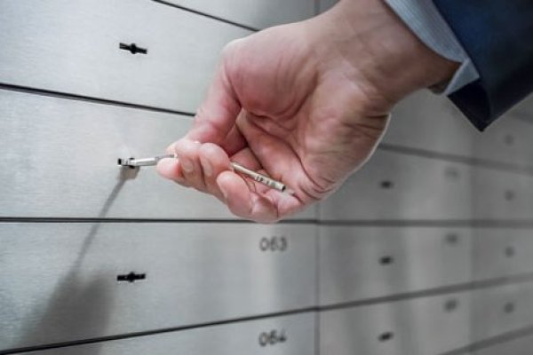 Negociación por secreto bancario entra en horas críticas y el SII insiste en flexibilizarlo para investigaciones criminales