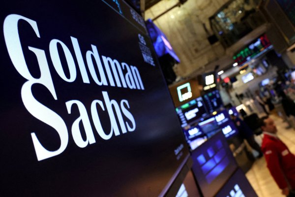 Goldman Sachs logra histórico resultado en prueba de estrés de la Fed: perdería solo US$ 300 millones ante una debacle financiera