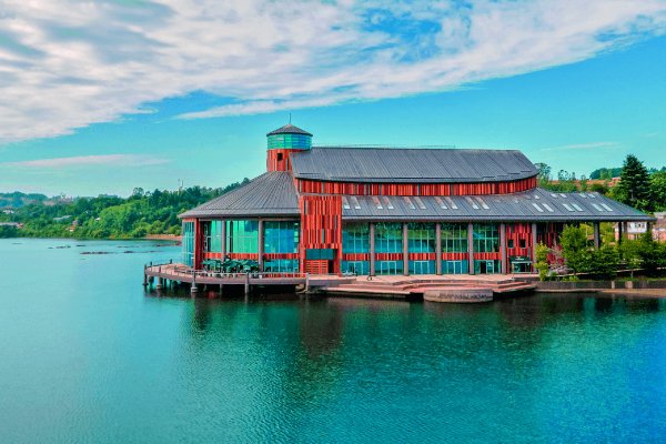 El presente del Teatro del Lago tras la salida de los Schiess de su directorio