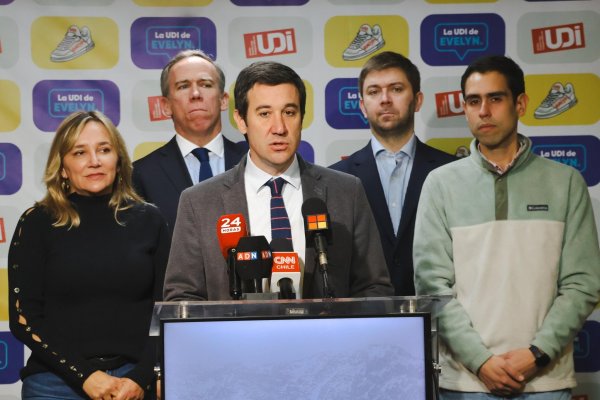 La UDI y Matthei, en anuncios por separado, intentan superar al candidato republicano con propuestas de medidas contra el narcotráfico