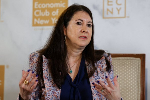 La gobernadora de la Fed Adriana Kugler renuncia y podría ser la primera pieza en el engranaje para una posible sucesión de Powell