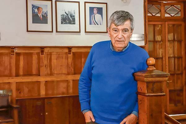 Escalona marca distancia con Carmona y sus críticas a Marcel: "El PS no es un partido subordinado al PC"