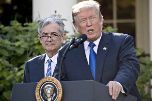 Trump dice que ya tiene a tres finalistas para reemplazar a Powell en la presidencia de la Fed: Hassett, Warsh y Waller