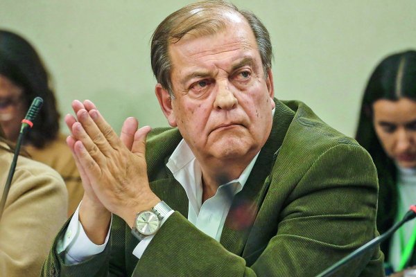 Cómo se vivió en TVN la ajetreada semana en que renunció Francisco Vidal