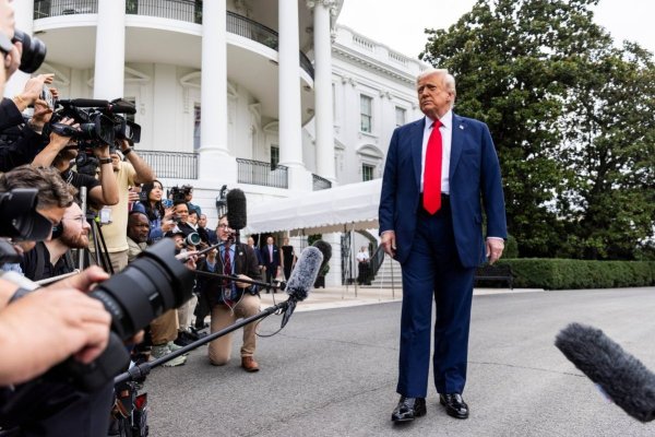 Trump se dirige al Memorial de Kirk mientras se intensifica la ira política