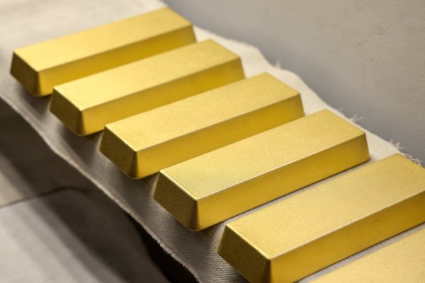 El oro supera los US$ 4 mil la onza por primera vez en la historia presionado por el cierre de gobierno en EEUU