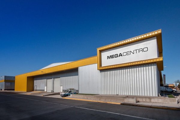 Megacentro completa tercera colocación de bono en 14 meses con su menor spread histórico en el mercado local