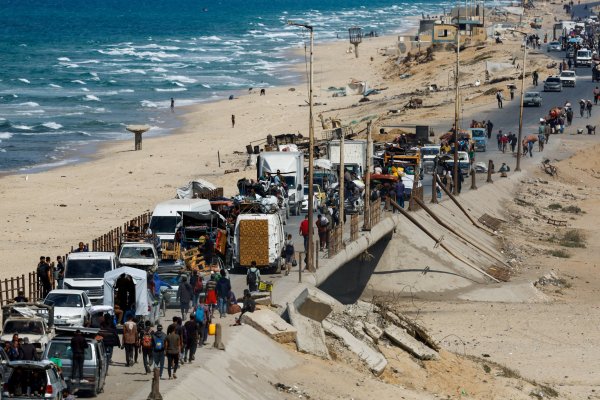 Los habitantes de Gaza regresan a sus hogares tras el alto al fuego entre Israel y Hamás