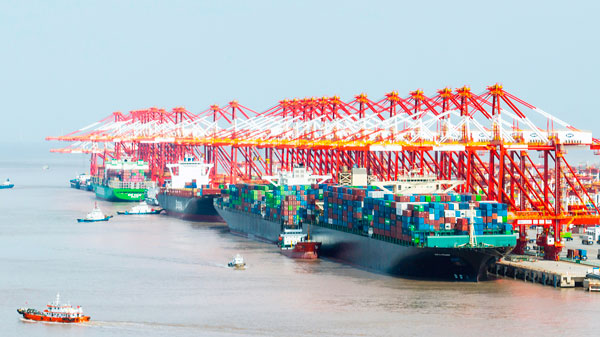 Beijing escala guerra comercial con EEUU con restricciones al transporte marítimo