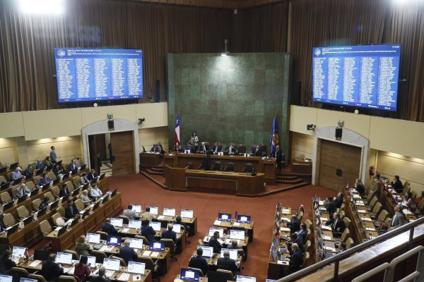 Cámara despacha al Senado proyecto de ley del Gobierno que regula los sistemas de IA, aunque rechaza artículos clave de gobernanza y reglamento