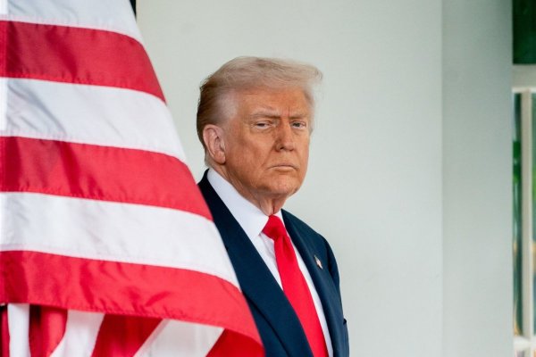 Trump vuelve al ataque y amenaza a China con frenar importaciones de aceite comestible en represalia por boicot a la soya estadounidense