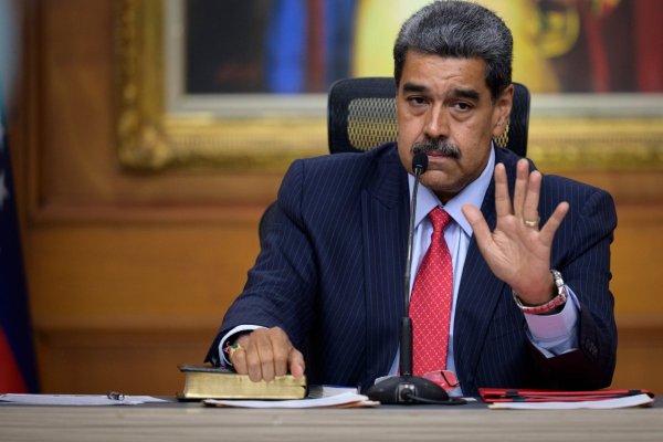 Trump confirma que autorizó operaciones encubiertas de la CIA en Venezuela, pero rechaza responder si dio visto bueno para eliminar a Maduro