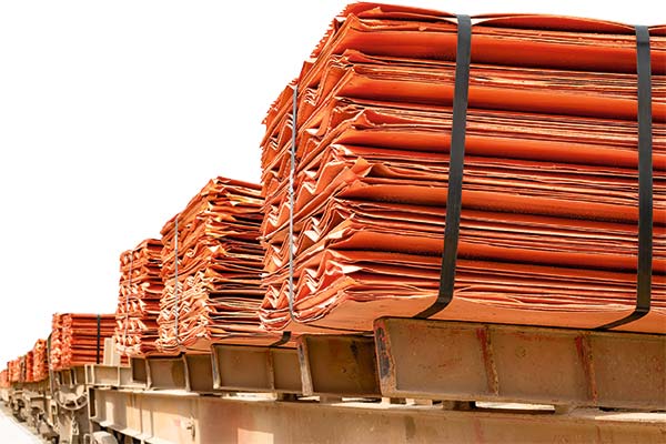 Las fundiciones de cobre chinas planean exportaciones tras el aumento de los precios