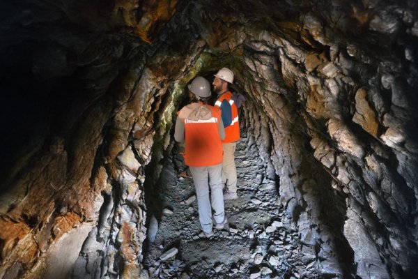 Canadiense Capstone suscribe opción de compra de concesiones mineras de Enami en Atacama para potenciar sus operaciones