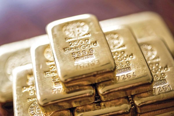 Precio del oro sufre su mayor retroceso desde 2013