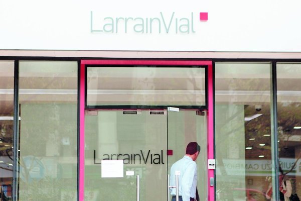 Los posibles candidatos a las vacantes que deja el reordenamiento de LarrainVial